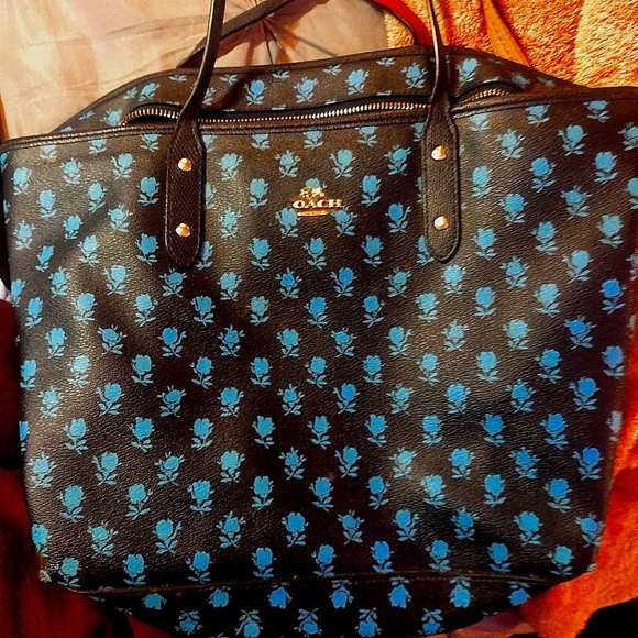 Coach Purse - Picture 1 of 1